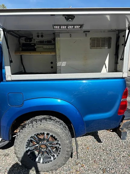 Toyota Hilux 2015 photo 4