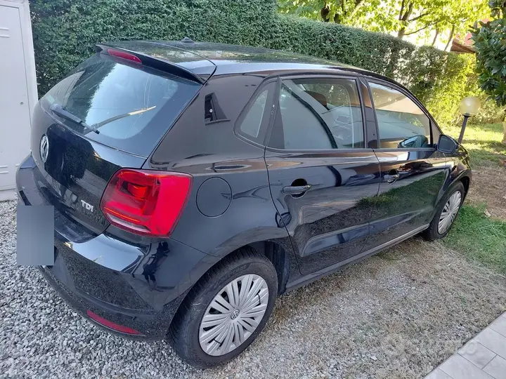 Volkswagen Polo 2015 photo 3