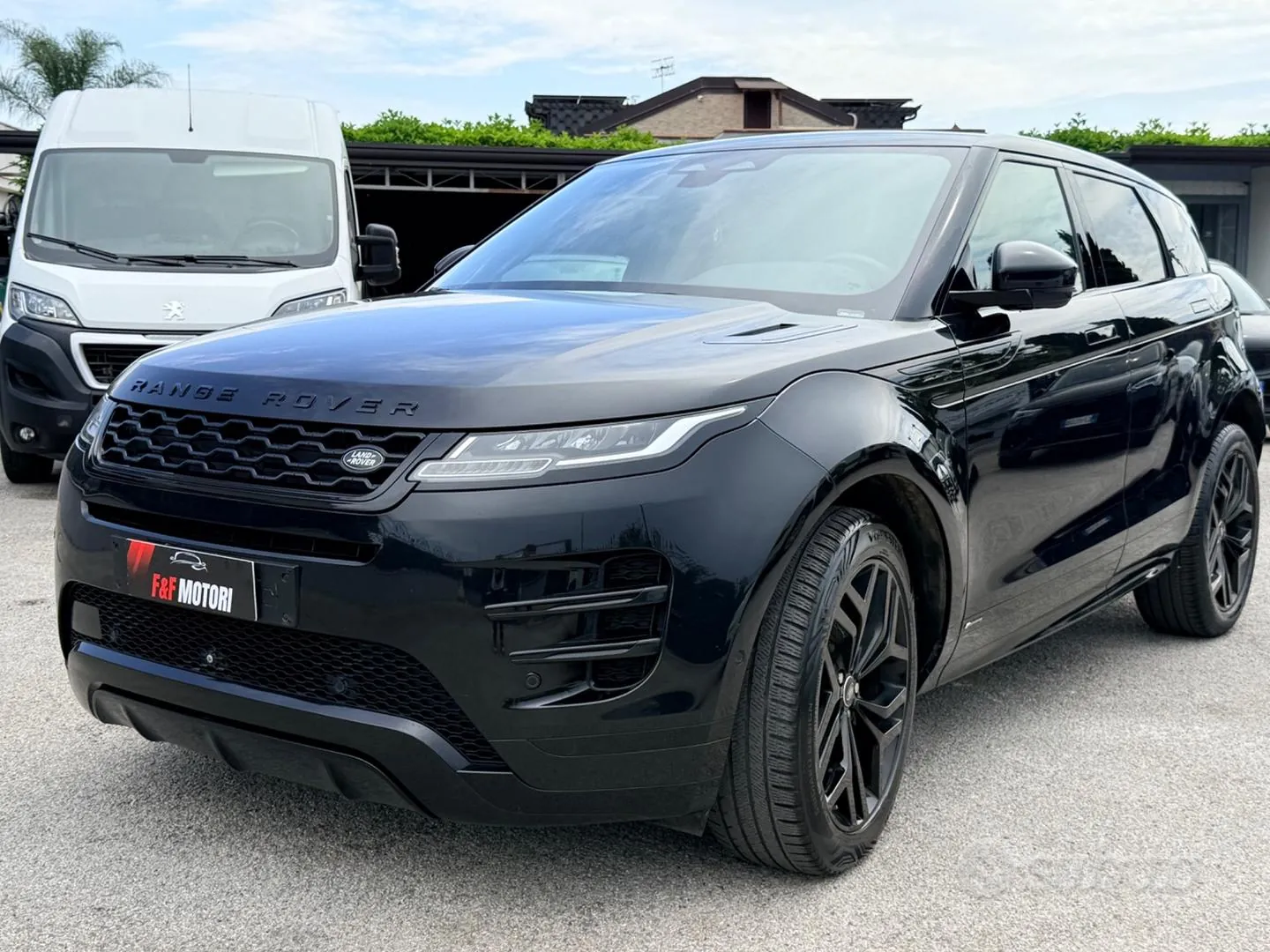 Land Rover Range Rover Evoque 2021 photo 3