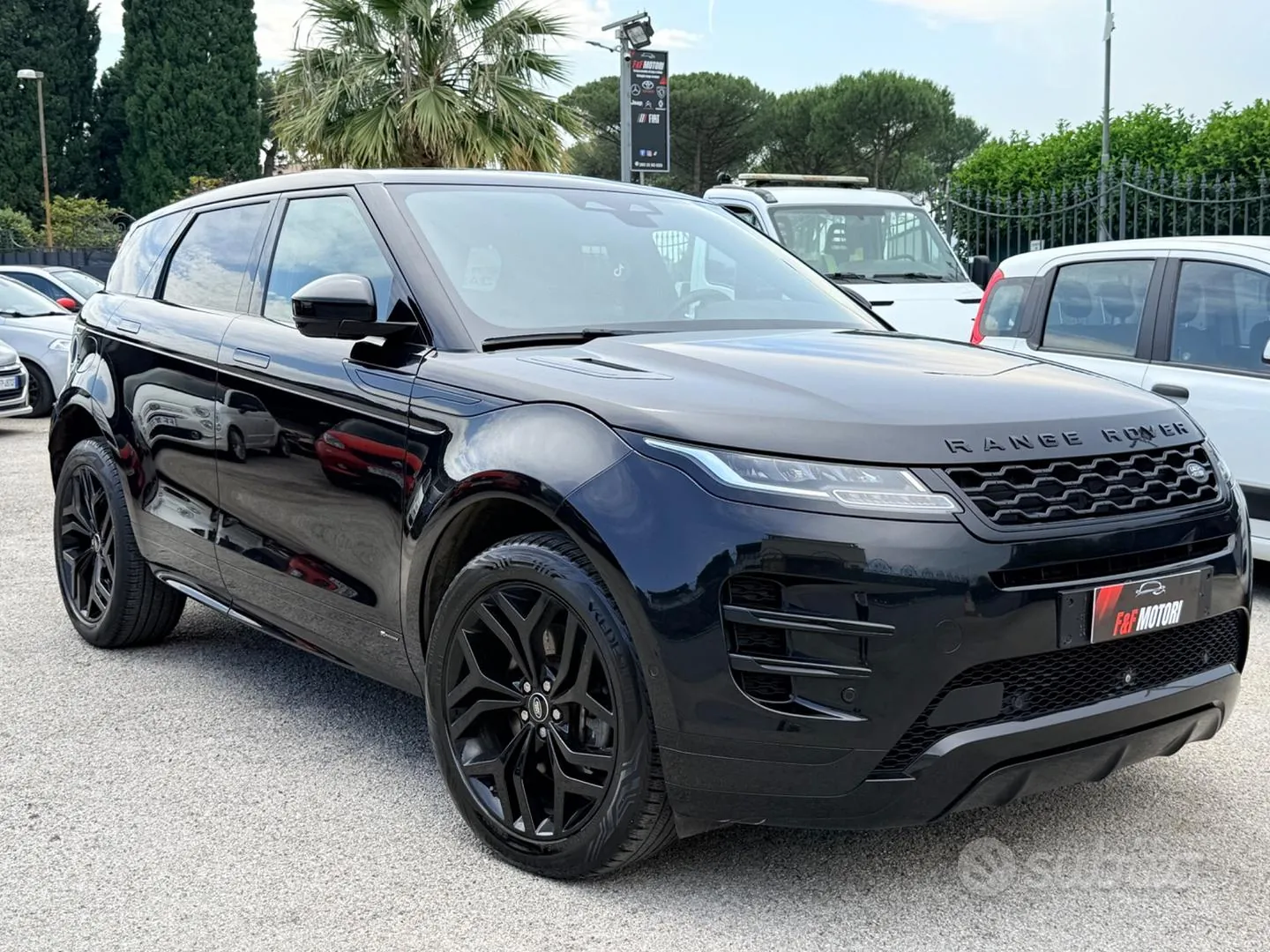 Land Rover Range Rover Evoque 2021 photo 2