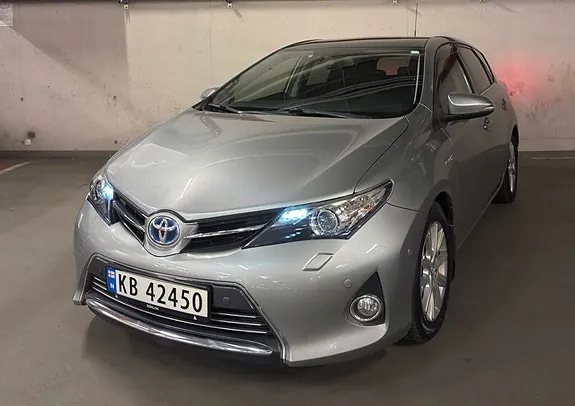 Toyota Auris 2013 photo 4