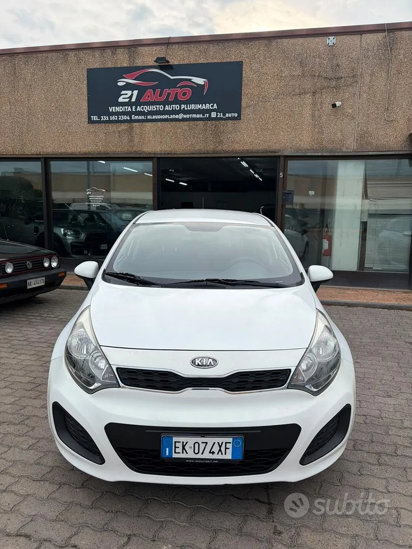 Kia Rio 2011 photo 2