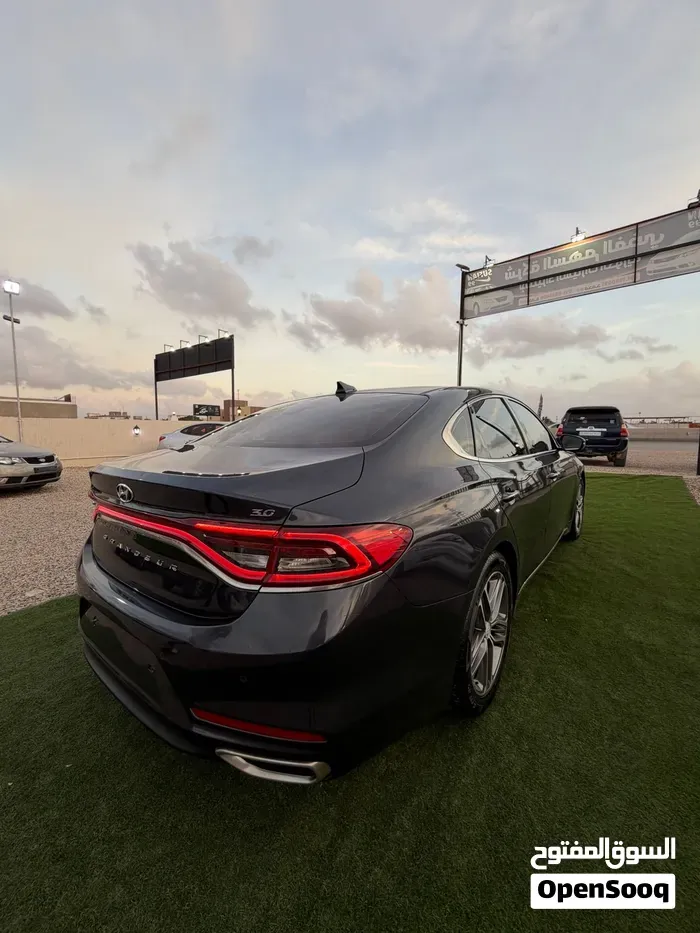 Hyundai Azera 2018 photo 3
