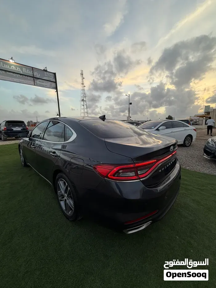 Hyundai Azera 2018 photo 4