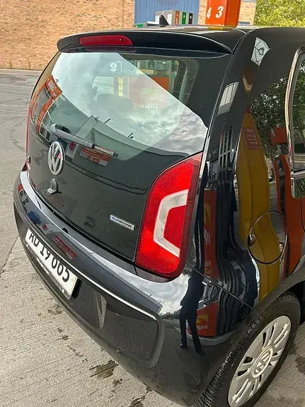 Volkswagen Up 2013 photo 2