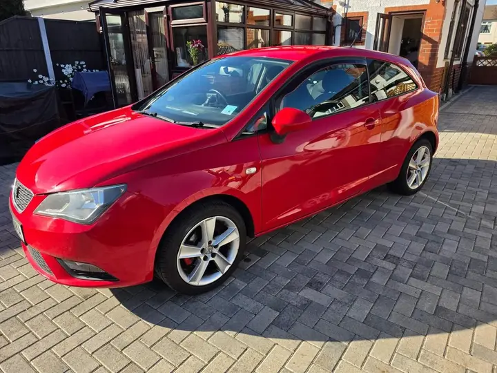 Seat Ibiza 2013 photo 2