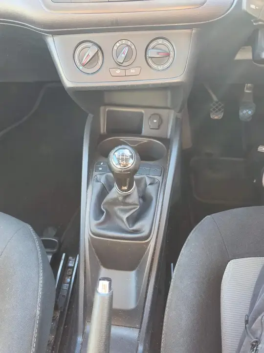 Seat Ibiza 2013 photo 4