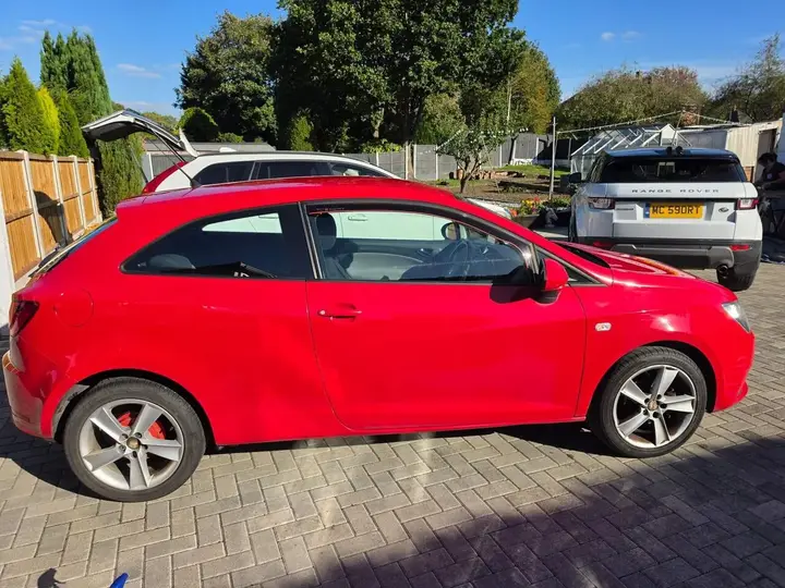 Seat Ibiza 2013 photo 3