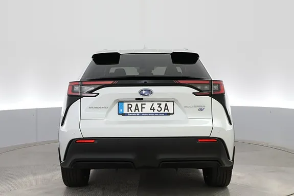 Subaru Solterra 2023 photo 4