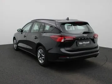 Ford Focus 2022 photo 2