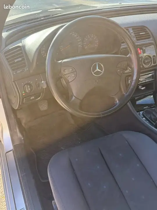 Mercedes-Benz Clk 230 Kompressor 2001 photo 3