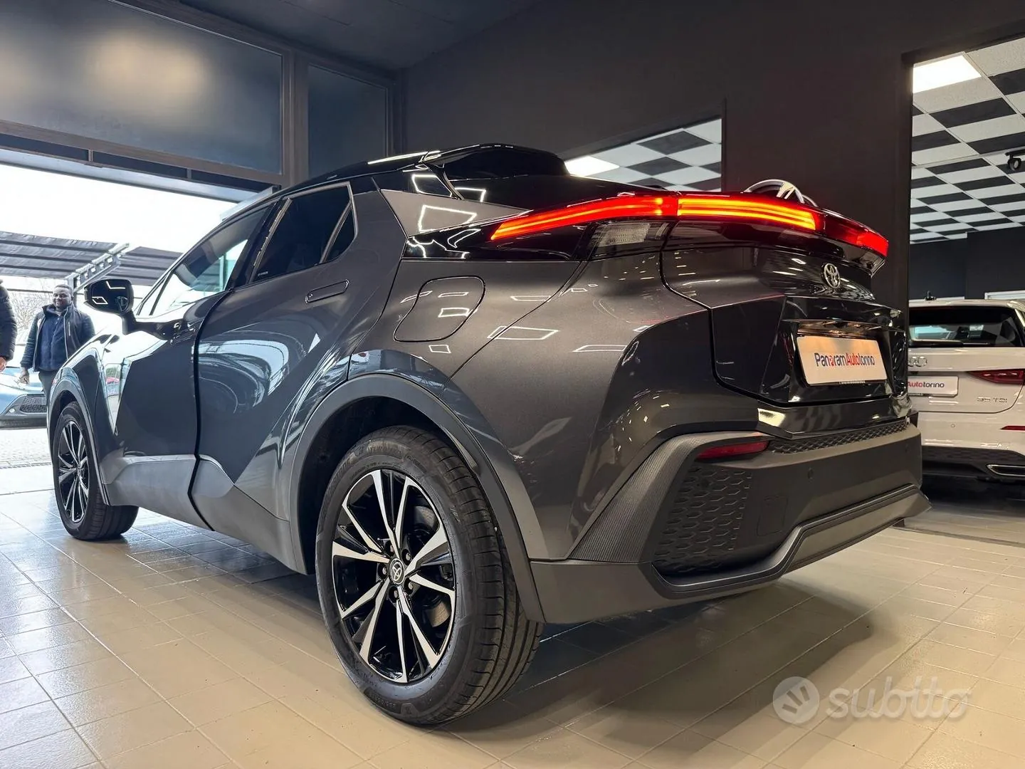 Toyota C-Hr 2025 photo 3