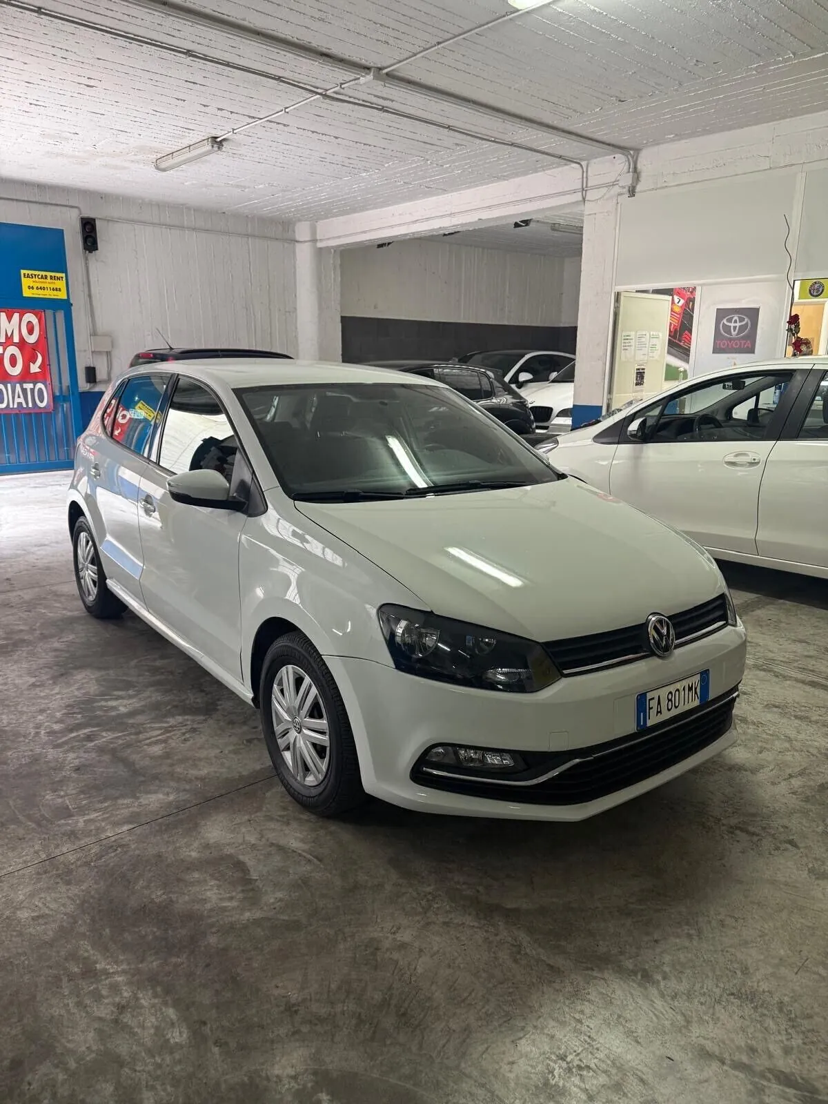 Volkswagen Polo 2015 photo 2