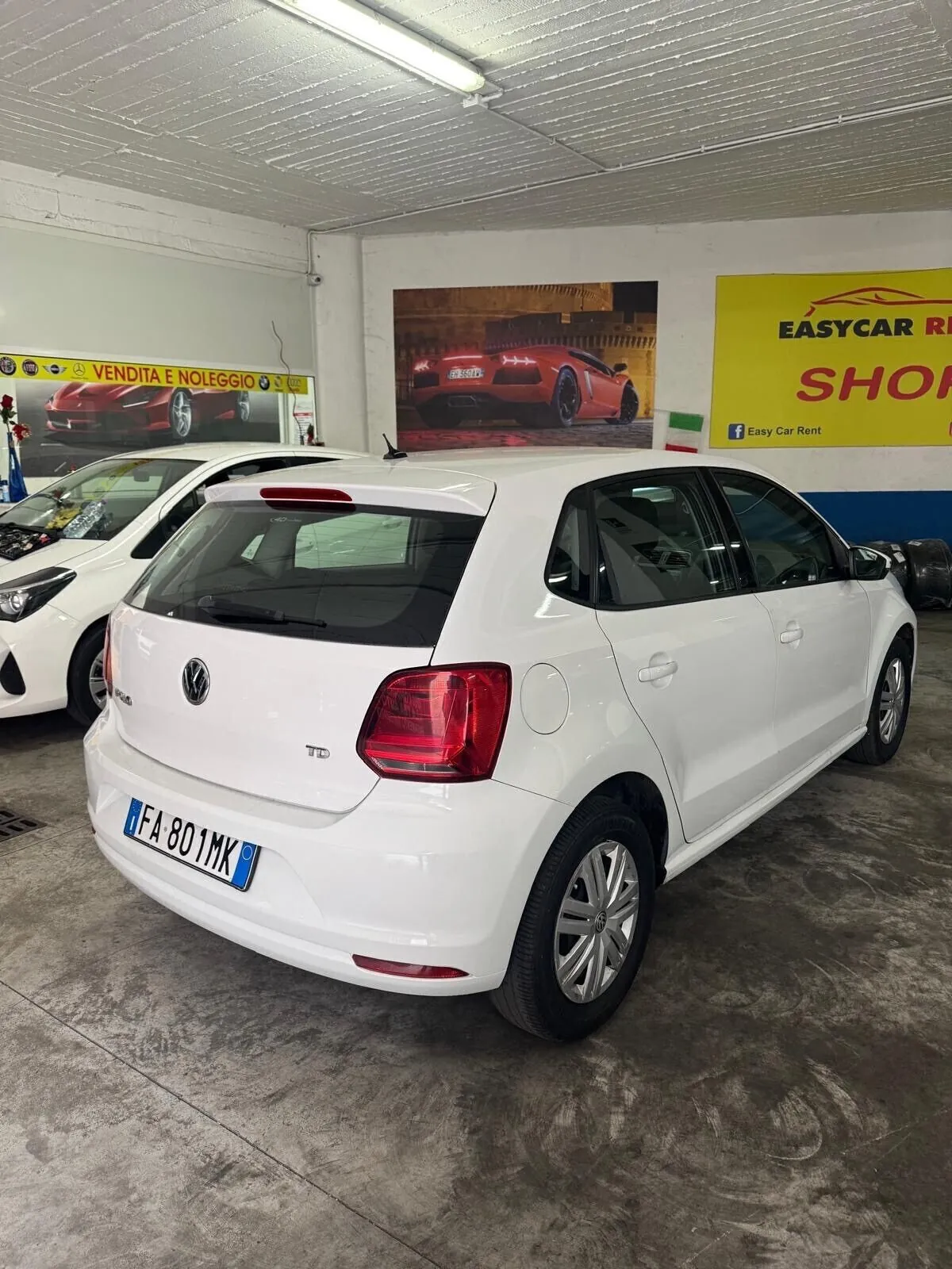 Volkswagen Polo 2015 photo 3