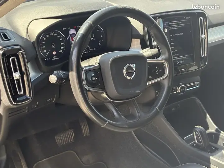 Volvo Xc40 2019 photo 3