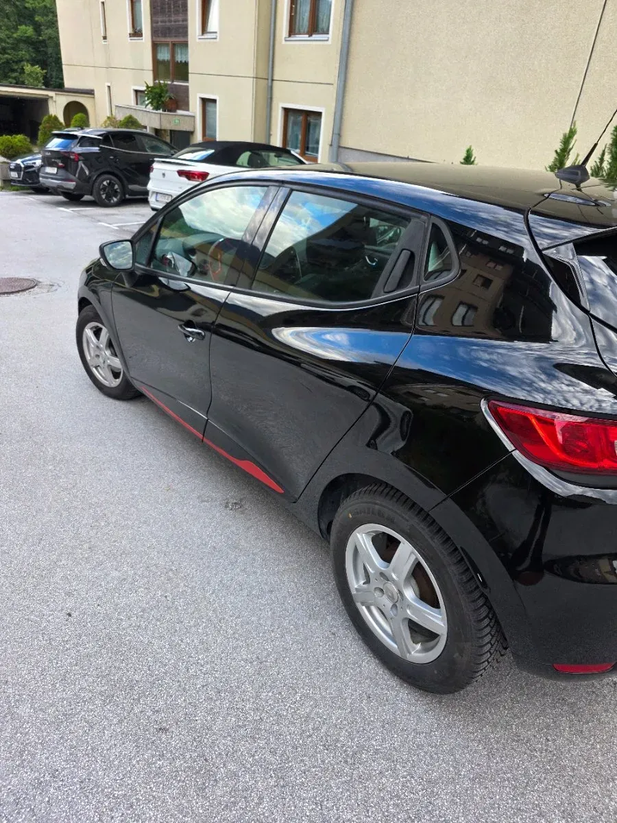Renault Clio 2012 photo 3