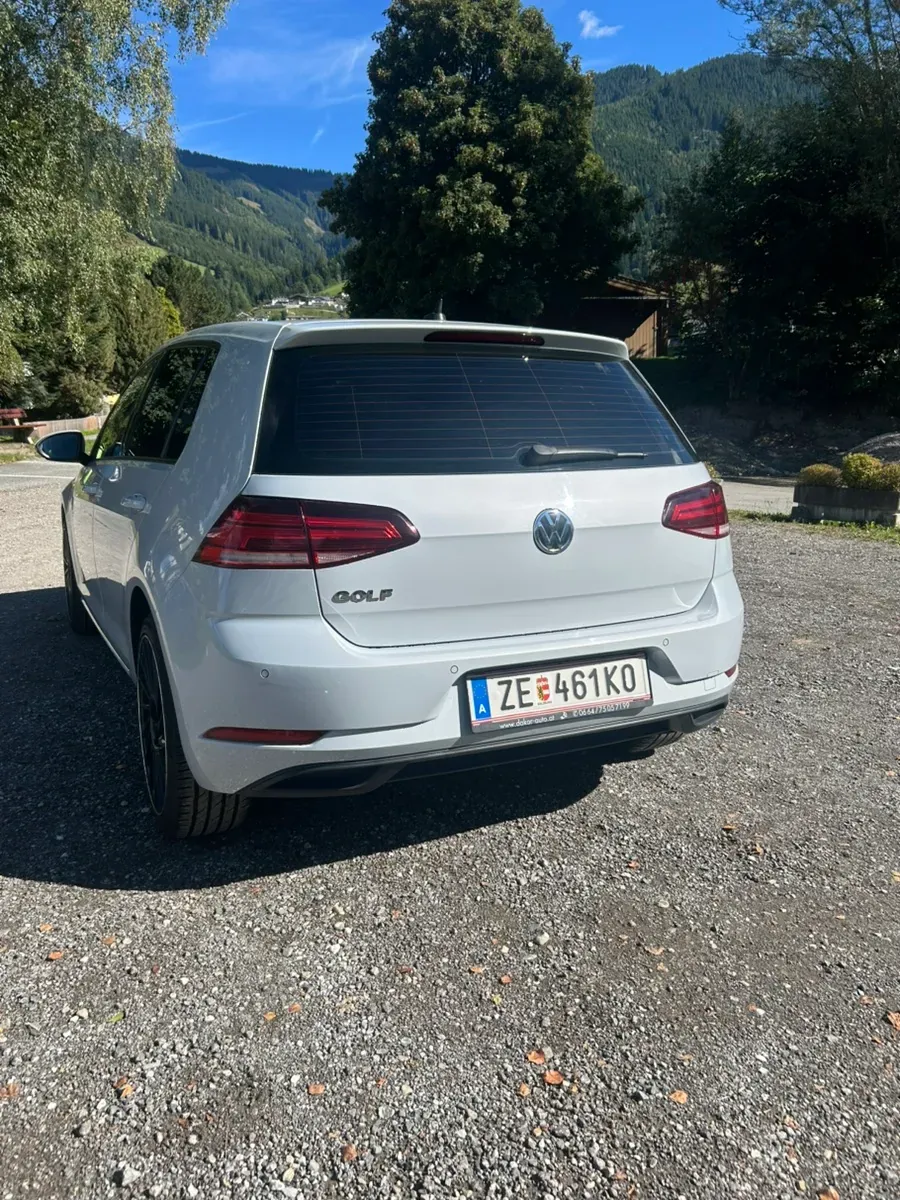 Volkswagen Golf 2018 photo 2