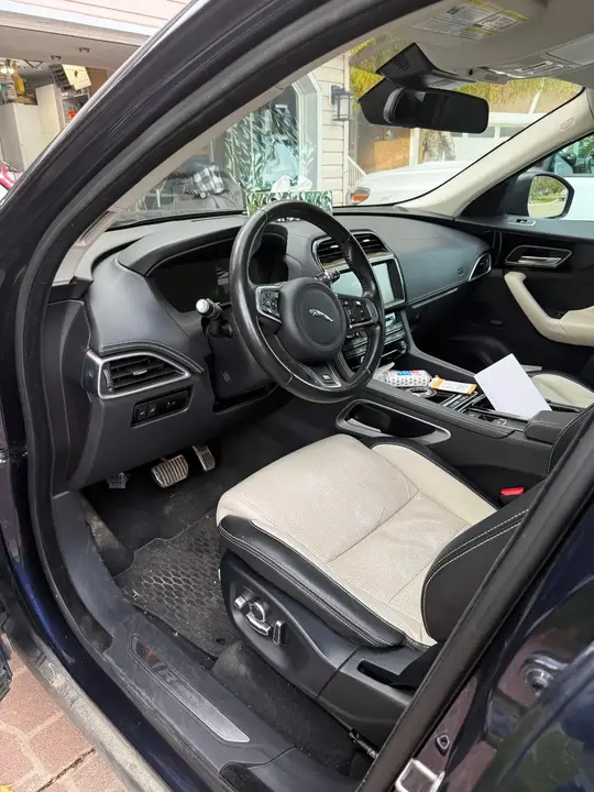 Jaguar F-Pace 2018 photo 3