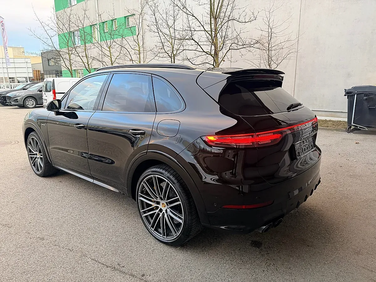 Porsche Cayenne 2022 photo 3