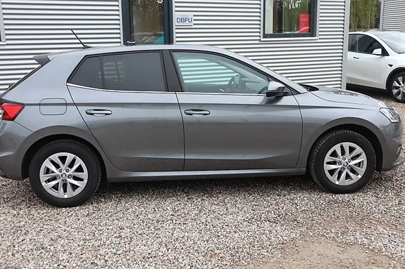 Skoda Fabia 2023 photo 5