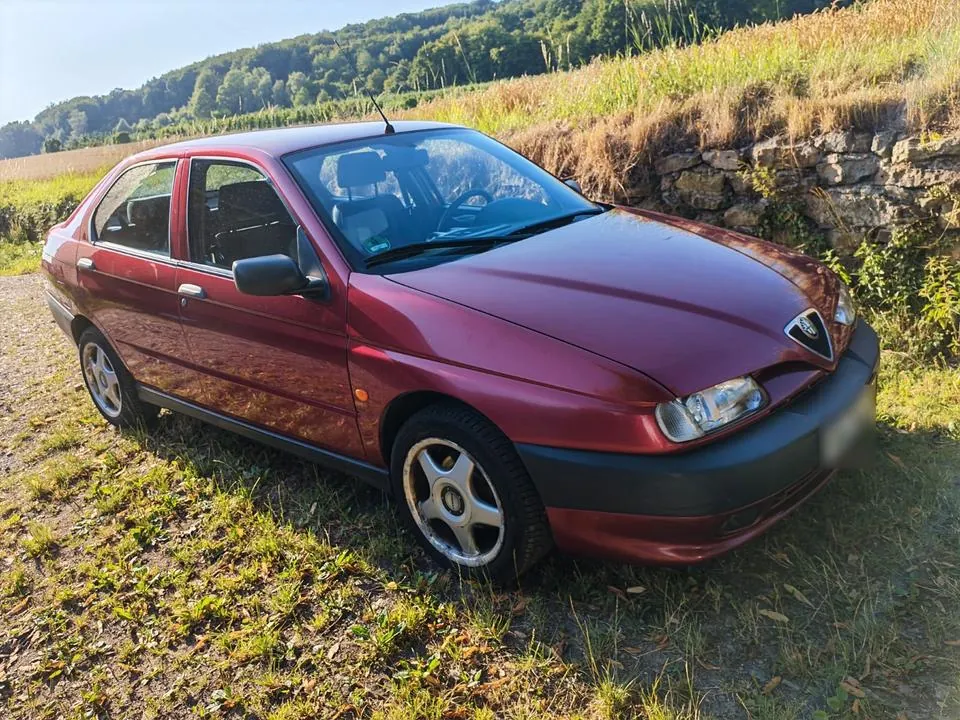 Alfa Romeo 146