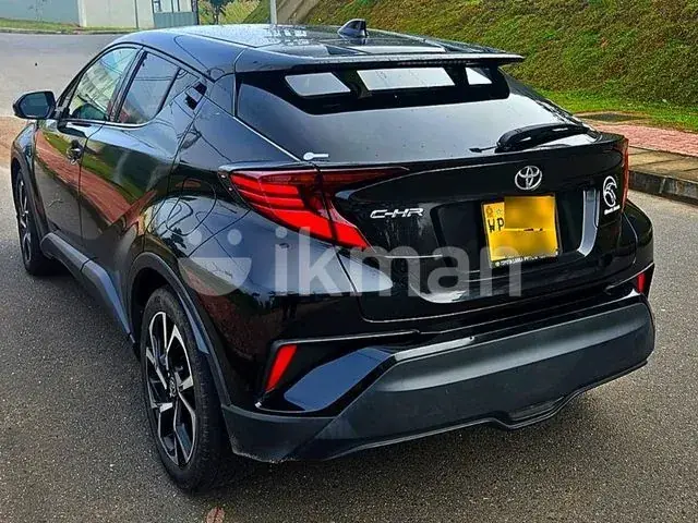 Toyota C-Hr 2020 photo 2
