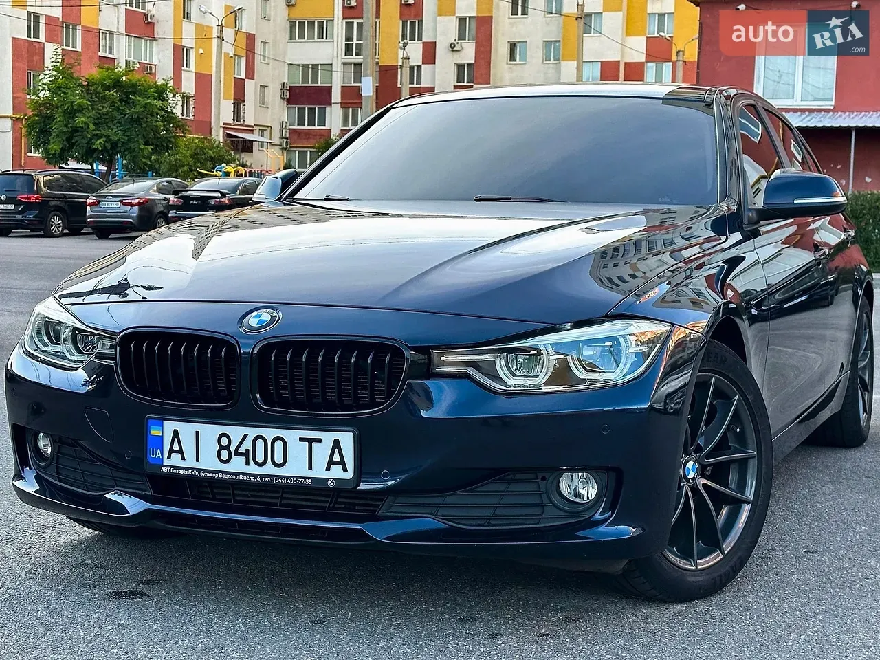 BMW 3 Series 2013 photo 2