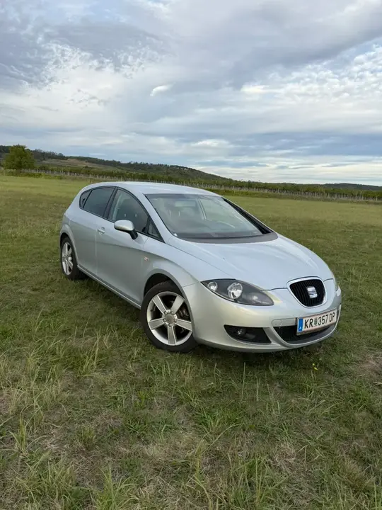 Seat Leon 2007 photo 2