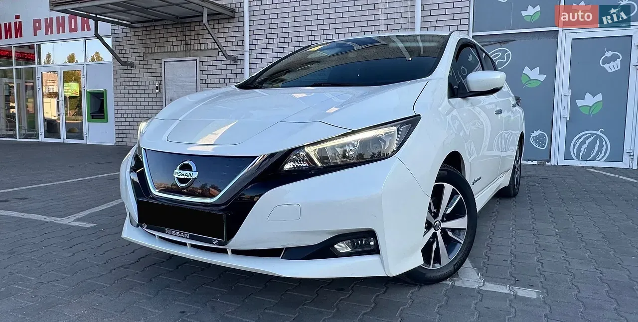 Nissan Leaf 2019 photo 2