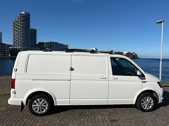 Volkswagen Transporter 2019 photo 2