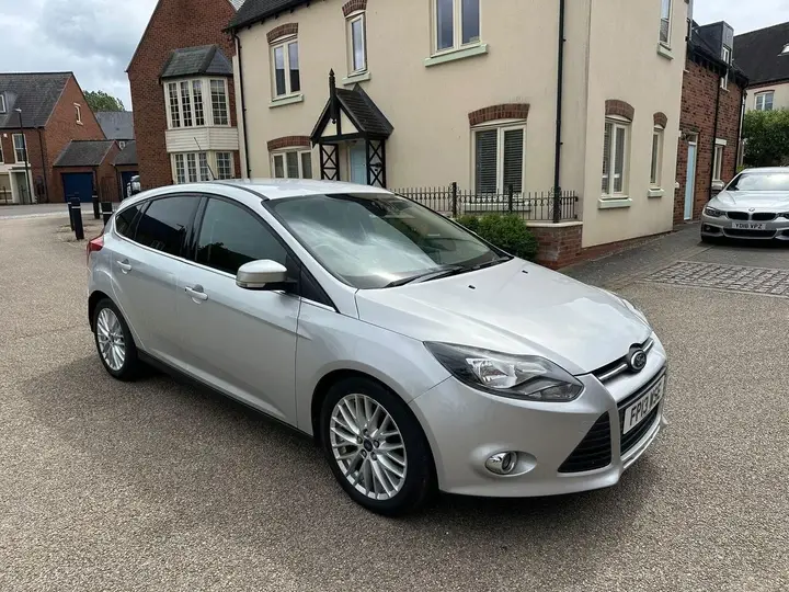 Ford Focus 2013 photo 3