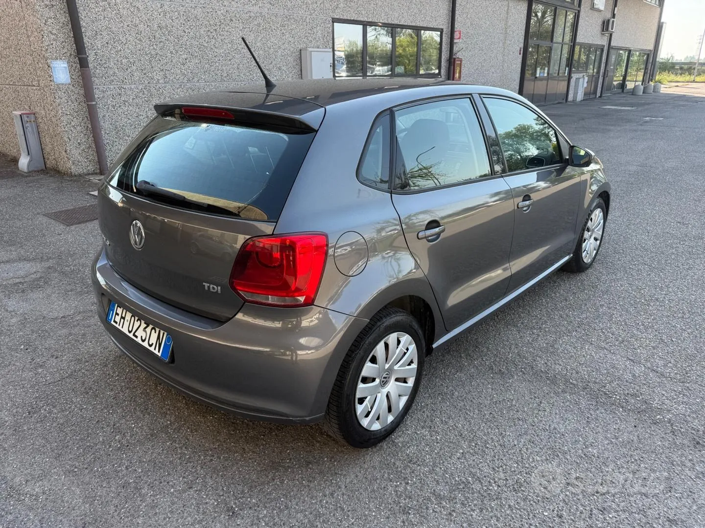 Volkswagen Polo 2011 photo 5