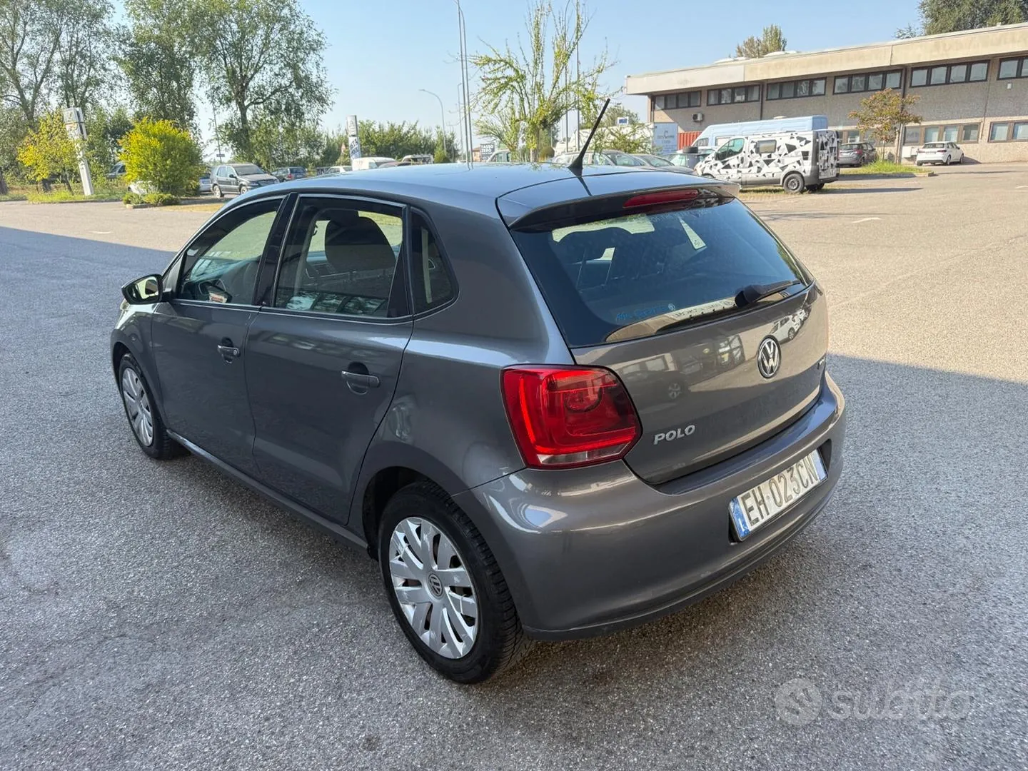 Volkswagen Polo 2011 photo 4