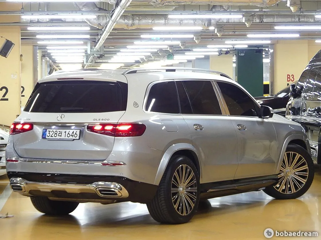 Mercedes-Benz Maybach Gls 600 2023 photo 3