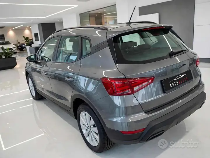 Seat Arona 2023 photo 2