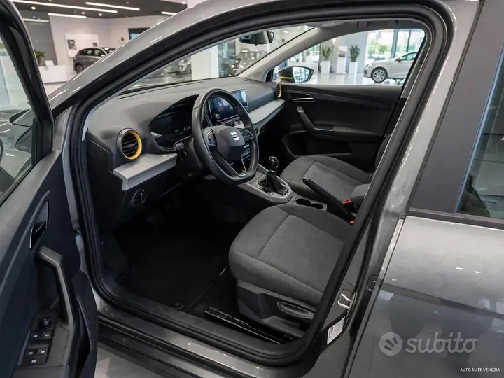 Seat Arona 2023 photo 4