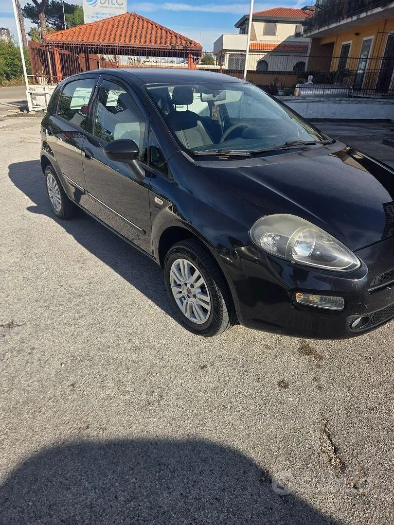 Fiat Punto Evo 2012 photo 2