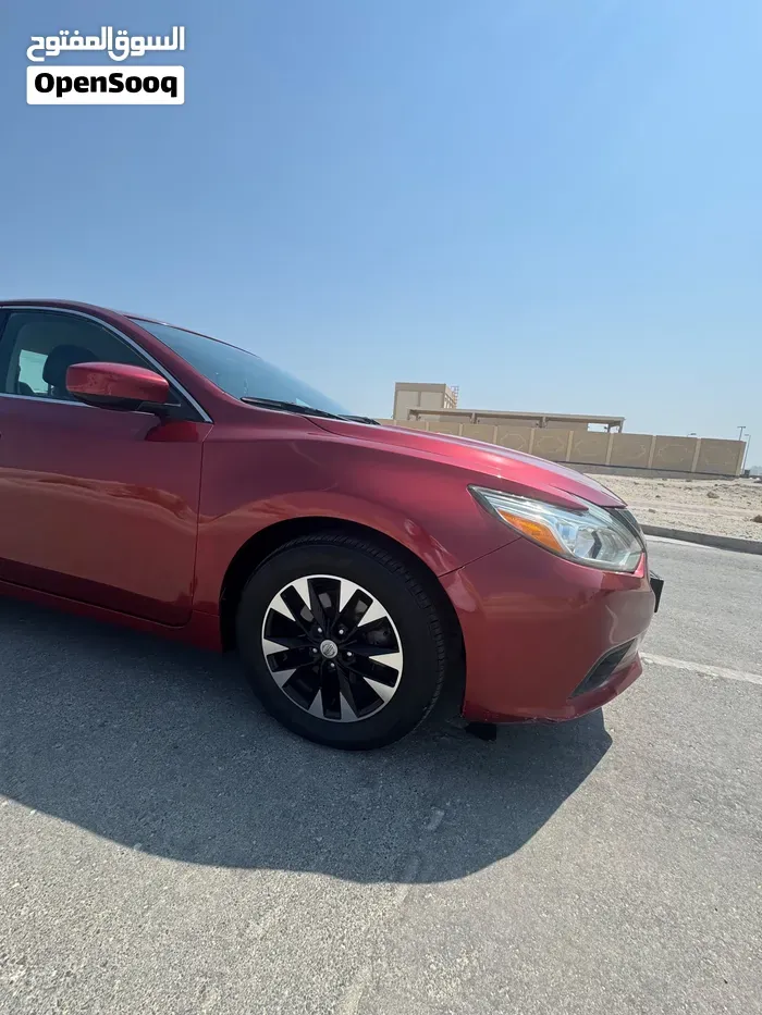 Nissan Altima 2017 photo 2