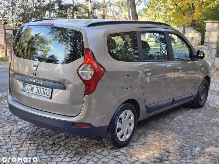 Dacia Lodgy 2012 photo 3