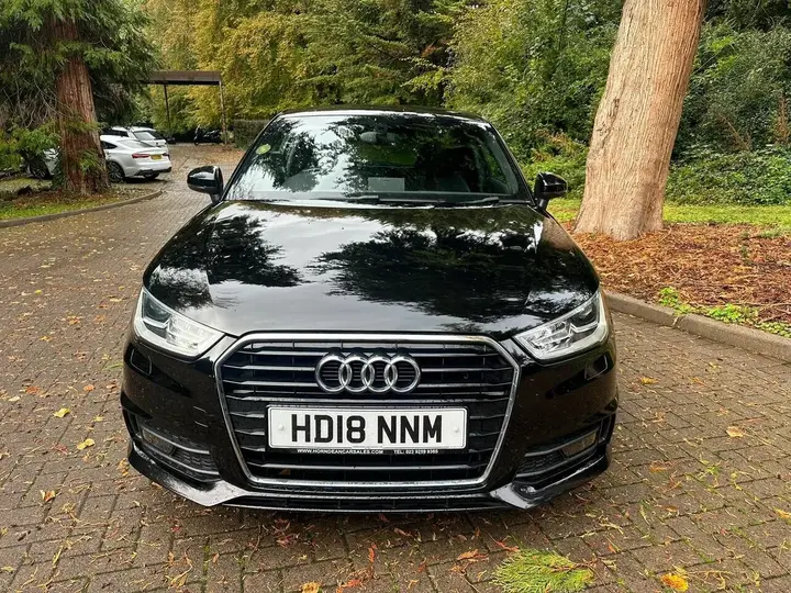 Audi A1 2018 photo 2