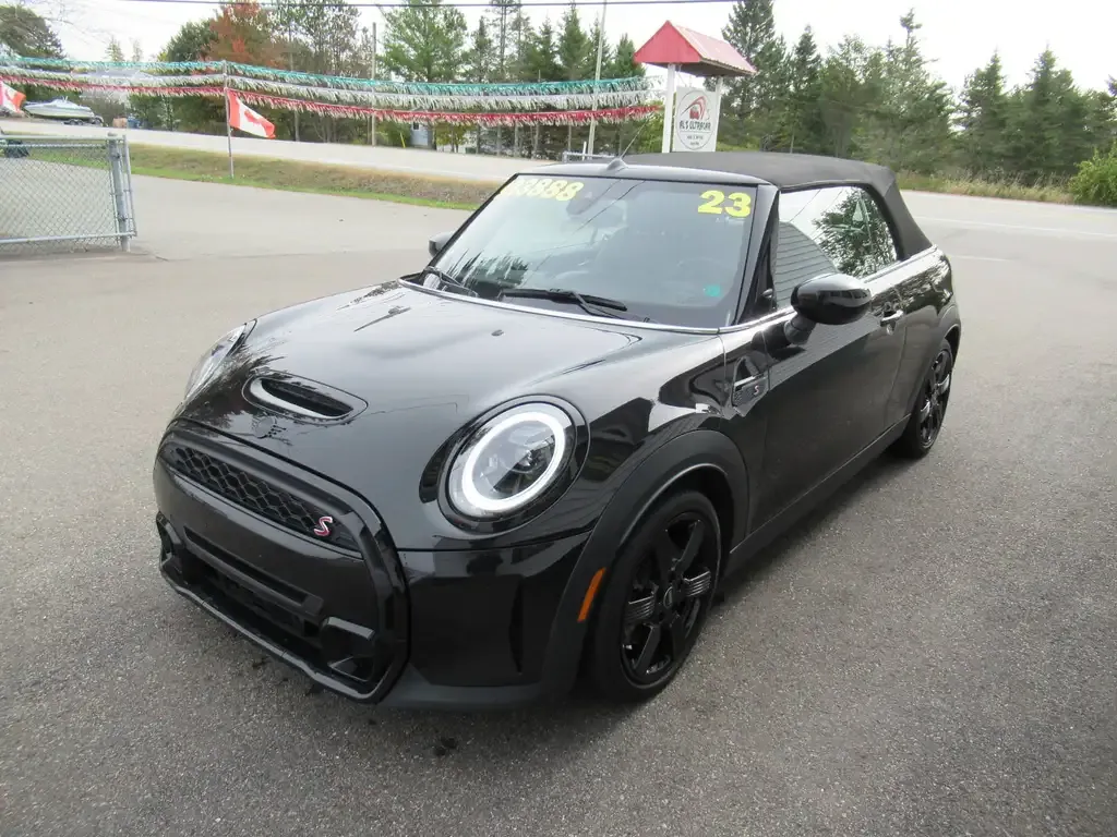 Mini Convertible 2023 photo 3