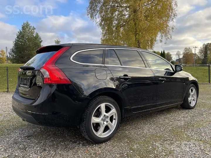 Volvo V60 2011 photo 3