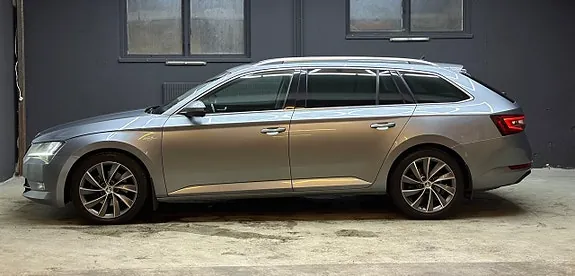 Skoda Superb 2019 photo 2