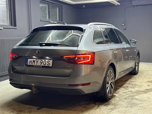 Skoda Superb 2019 photo 4