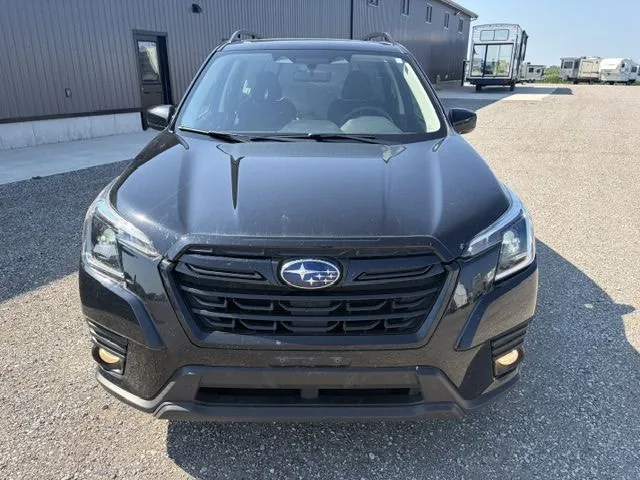 Subaru Forester 2023 photo 2