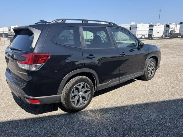 Subaru Forester 2023 photo 4