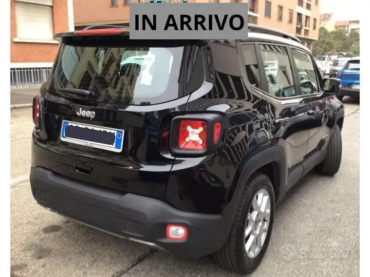 Jeep Renegade 2023 photo 2
