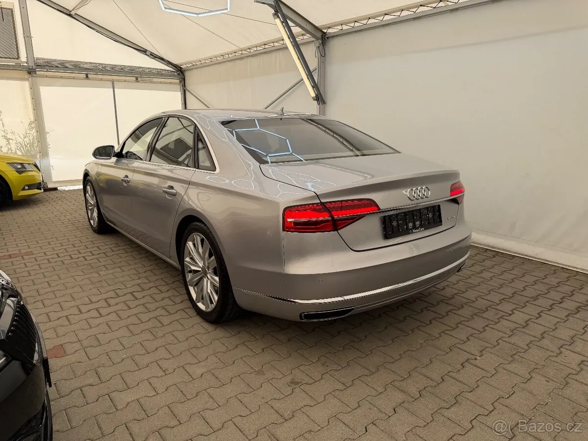 Audi A8 2016 photo 4