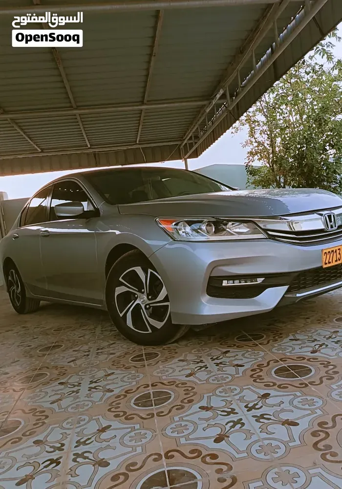 Honda Accord 2017 photo 2