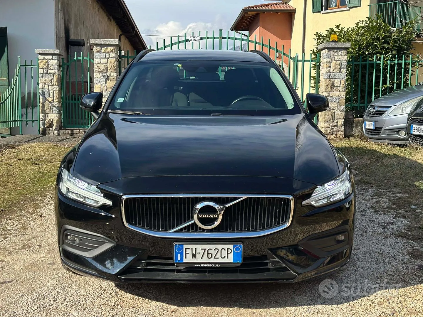 Volvo V60 2019 photo 2